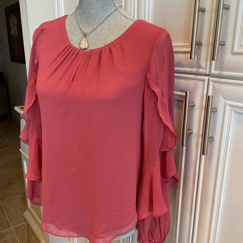 New - pretty pink ruffle sleeve blouse - Picture 3 of 4
